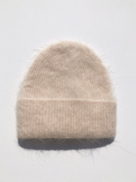 ALPACA FLUFFY BEANIE - Light Beige